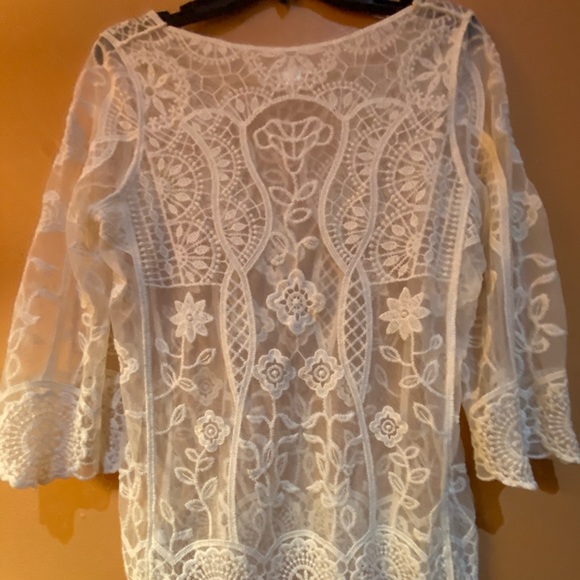 XHILARATION SHEER LACE TOP - Picture 3 of 8